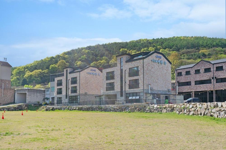 Exterior & Views 5, Konjiam Ire Pension, Gwangju