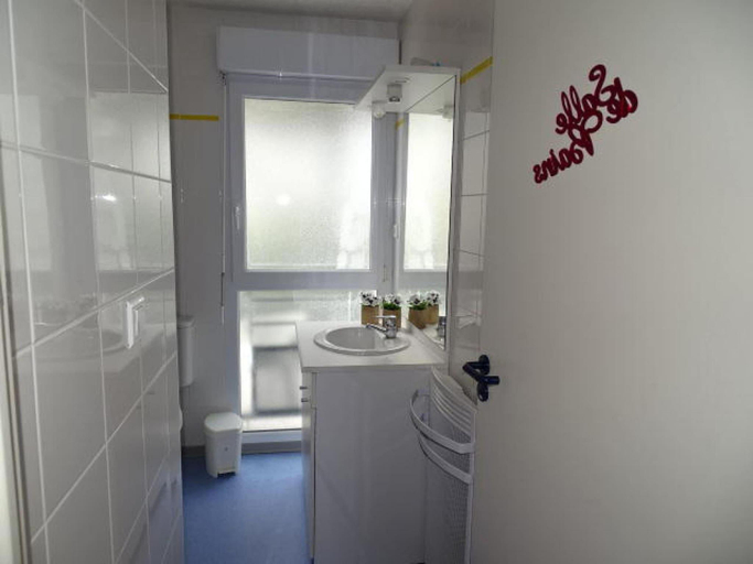 Bathroom 3, Studio in Audierne near Finistere Beach, Finistère