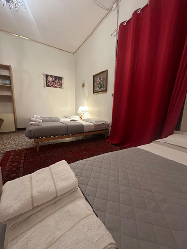 Others 5, Rosa apartment, Venezia