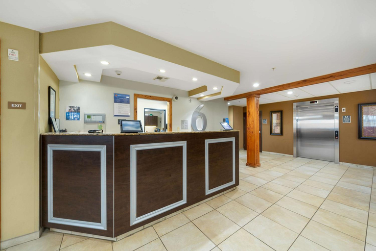 Public Area 2, Studio 6 Suites - Breaux Bridge, La, Saint Martin