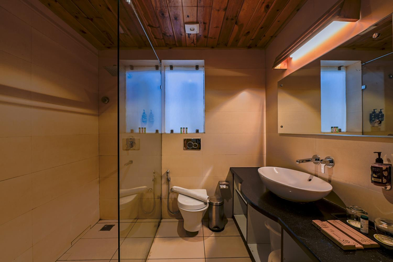 Bathroom 5, Tarangi Resort and Spa Corbett, Nainital