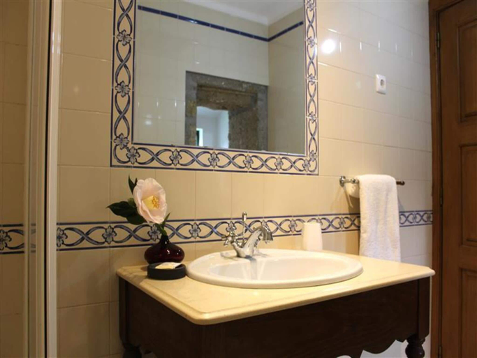 Bathroom 4, Santa Comba Garden Cottage, Ponte de Lima