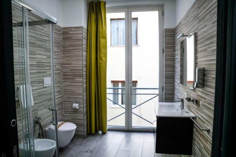 Bathroom 4, Ecumano Space, Napoli