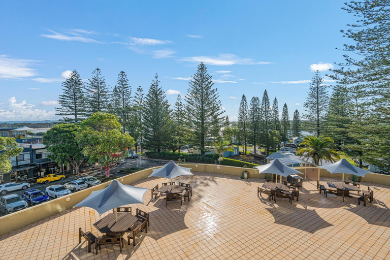 Food & Drinks, Northpoint Apartments, Port Macquarie-Hastings - Pt A