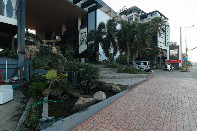 Exterior & Views 2, RedDoorz Plus @ Melsol Metro Vigan, Bantay