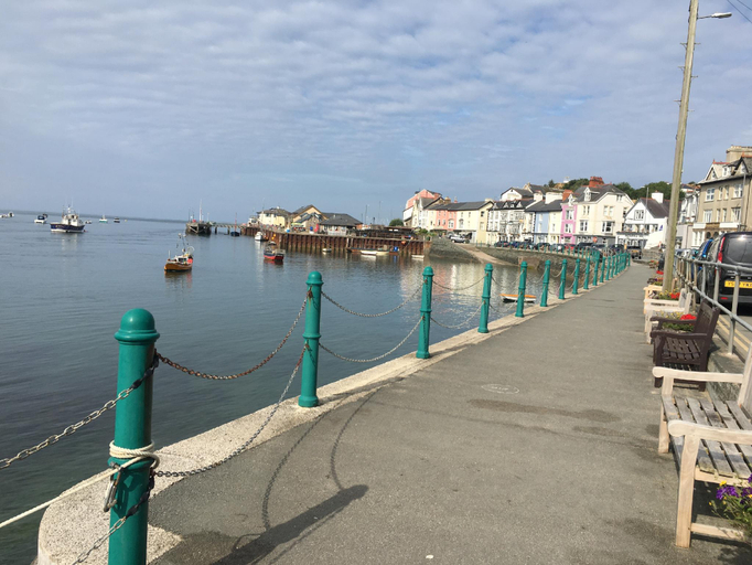 Others 3, Lovely seafront 2 bedroom Apartment 4, Gwynedd