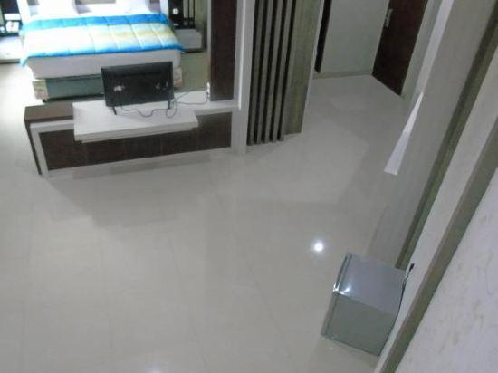 Others 2, V Hotel Jambi, Jambi