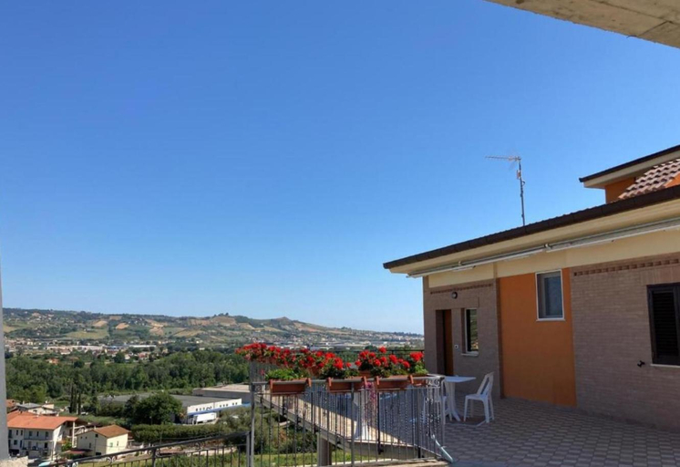 Others 3, Casa dello Yoga Suite e Private Spa, Teramo