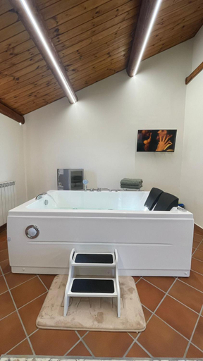 Others 5, Villa del Mare, Catania