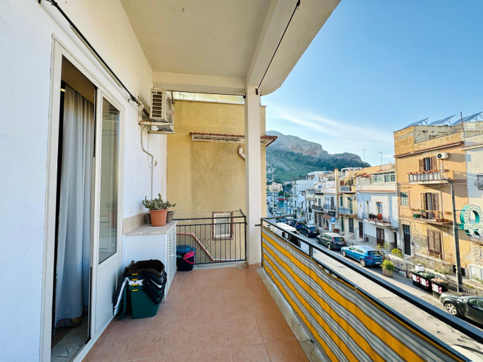 Others 5, Le Maioliche, Palermo