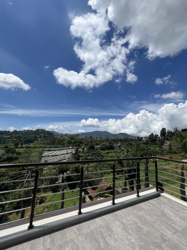 Others 5, La Olla Villa, Bandung