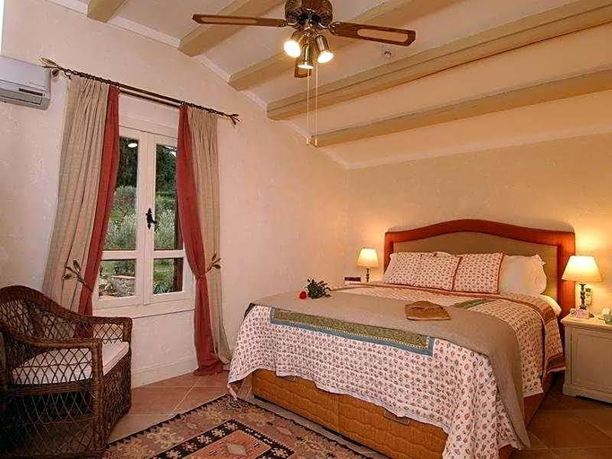 Bedroom 2, Gullu Mansions, Selçuk