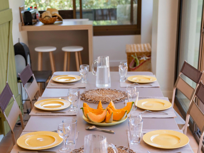 Food & Drinks, Villa in Cavalaire-sur-Mer with Sea Views, Var