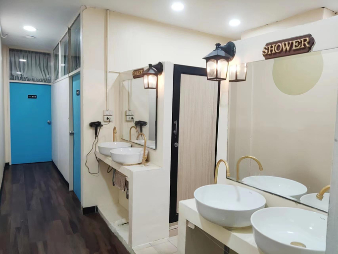 5, Infinite Idol Home, Bang Rak