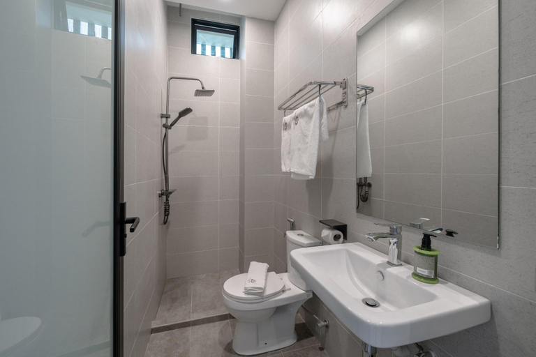 Bathroom 5, Saturn Hotel, Penang Island