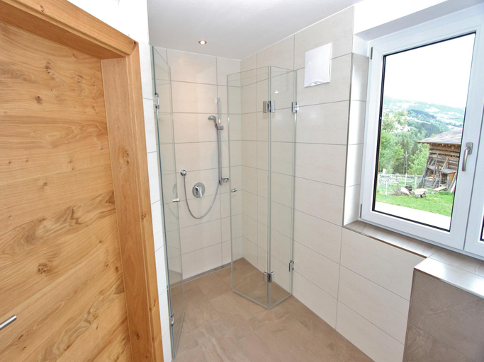 Bathroom 3, Apartment in Sankt Johann near Ski Area, Sankt Johann im Pongau