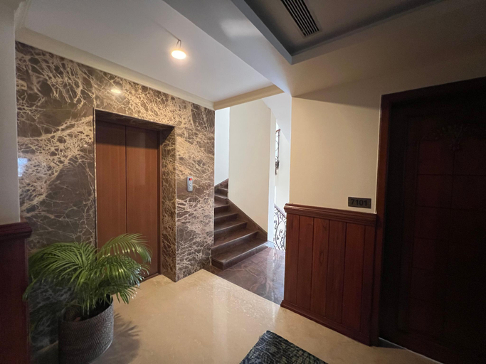 Public Area 2, Hotel Royale de CASA, Kamrup Metropolitan