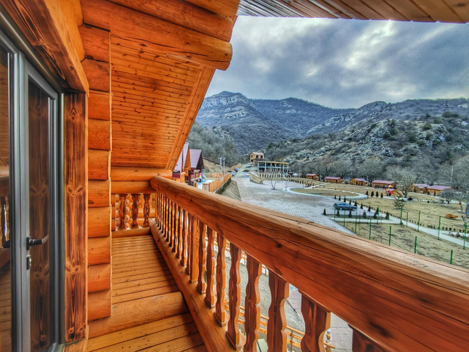 Others 3, Sonat Resort