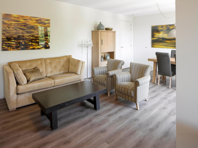 Others 5, Apartment in Domburg near the Beach, Veere