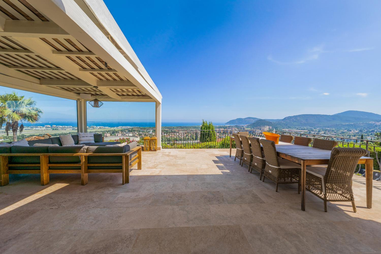 Food & Drinks, Villa La Riviera, Alpes-Maritimes