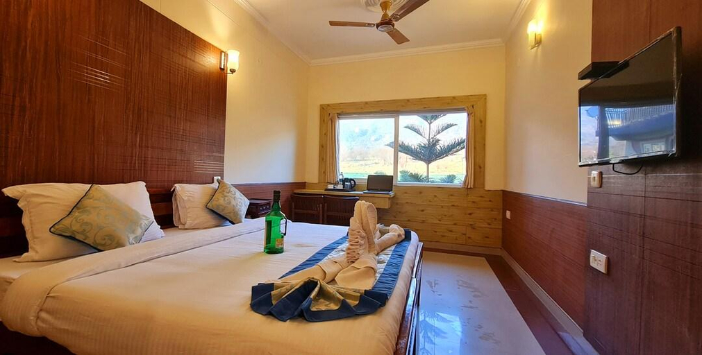 Bedroom 2, Samdupling Guest House, Kangra