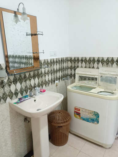 Bathroom 4, Sunrise Relax Inn, Beruwala