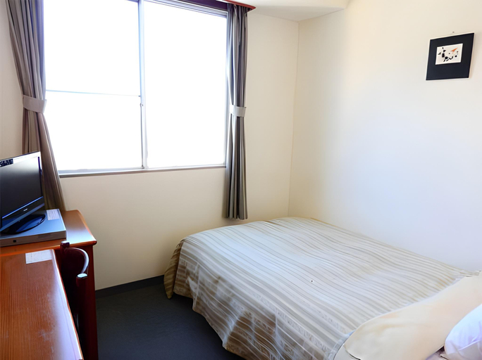 Bedroom 2, Komagane Green Hotel, Komagane