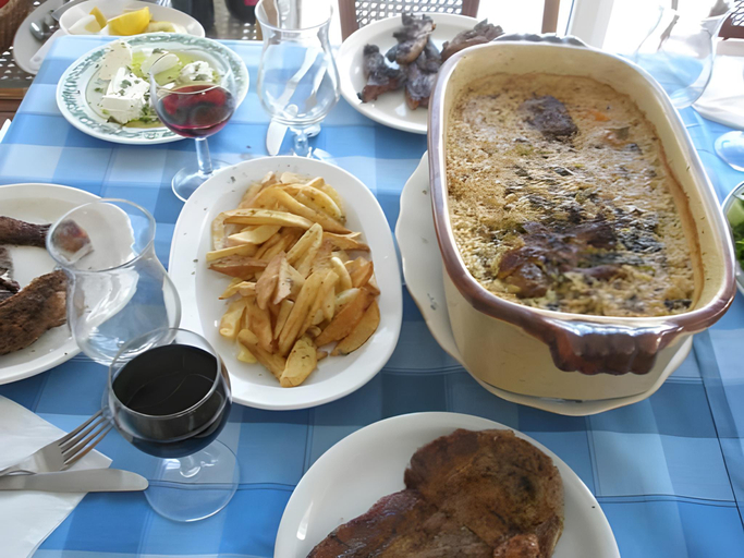 Food & Drinks 3, Dolphin Apartments, South Aegean