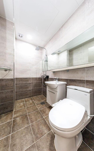 Bathroom, yeosu ssiseutahoseutel, Yeosu