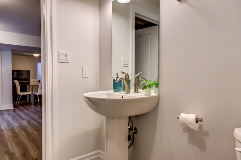 Bathroom 3, GLOBALSTAY New houses near Huron Lake, Bruce