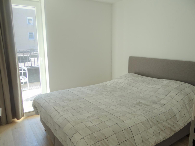 Bedroom 2, Apartment in Estartit with sea beach, West-Vlaanderen