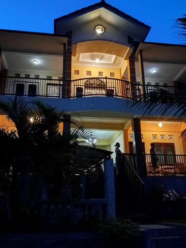 Others 5, Estevania Lodge, Ende