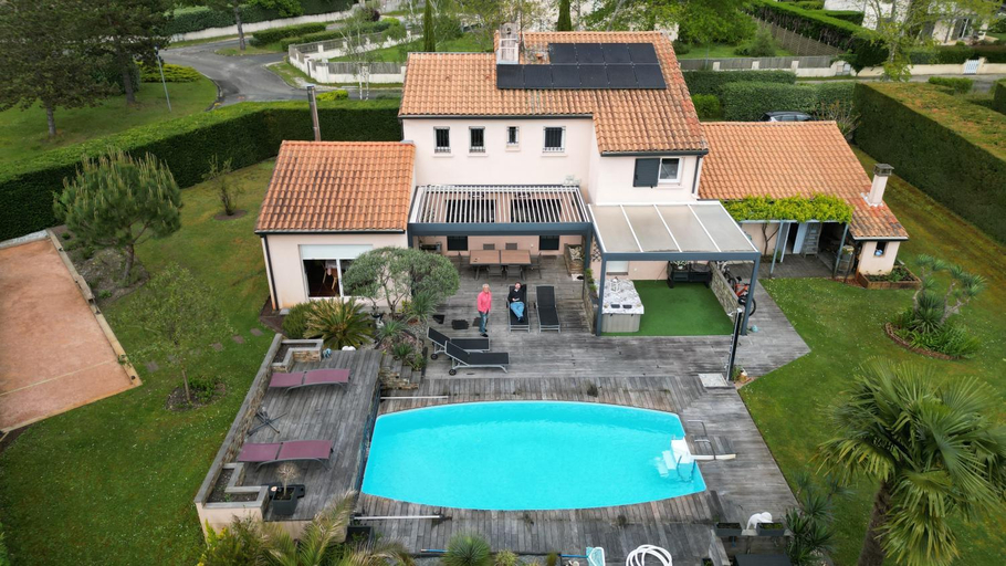 Others 4, Wine Hote Chambre d'hotes, Gironde