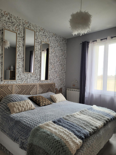 Bedroom 2, Relais de la poste suite, Tarn-et-Garonne