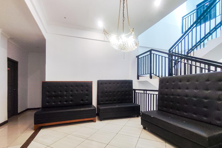Public Area 3, Jo Inn RedPartner, Jakarta Selatan