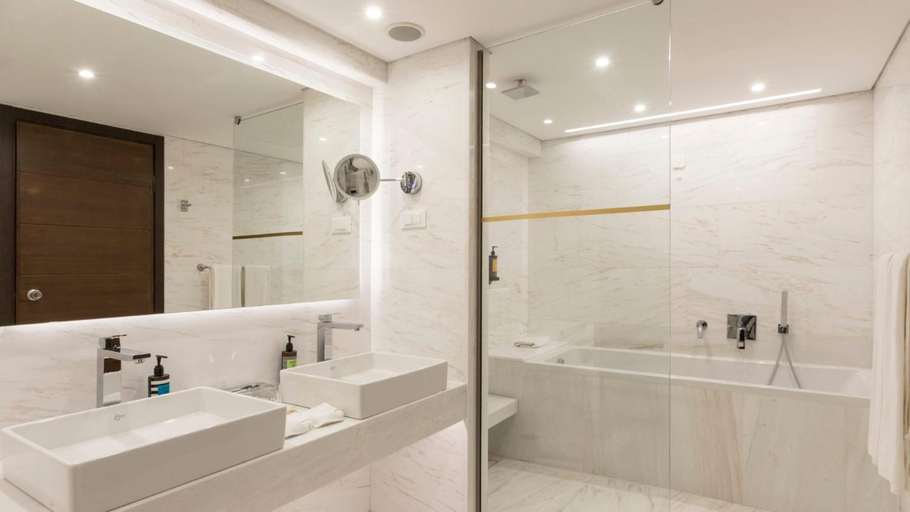 Bathroom 2, Elounda Mare Relais & Chateaux Hotel, Crete