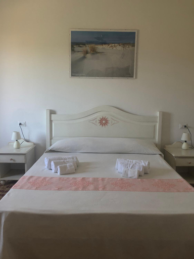 Bedroom 2, Su Poeta, Nuoro