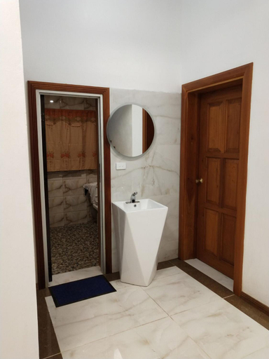 Bathroom 4, Suva Hideaway Villa
