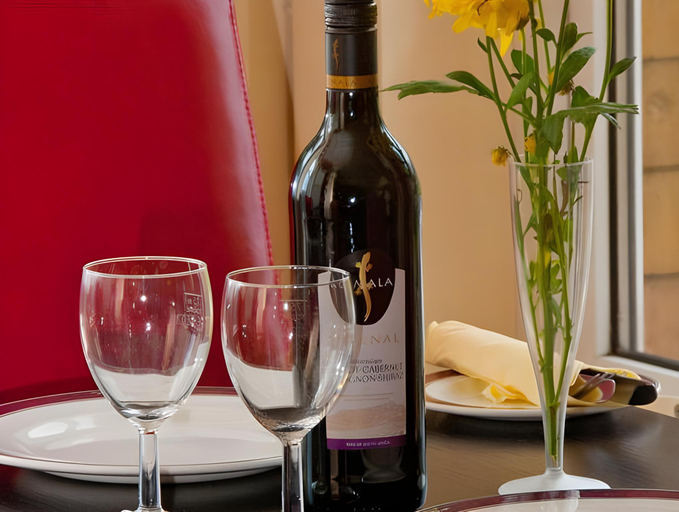 Food & Drinks, Arrandale Apartments, Douglas