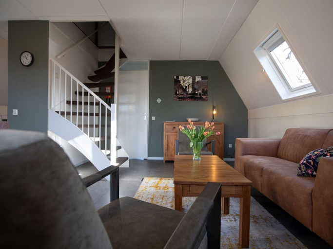 Others 4, Holiday Home with Garden, Mook en Middelaar