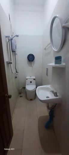 Bathroom 3, Aurora Hostel, Luang Prabang