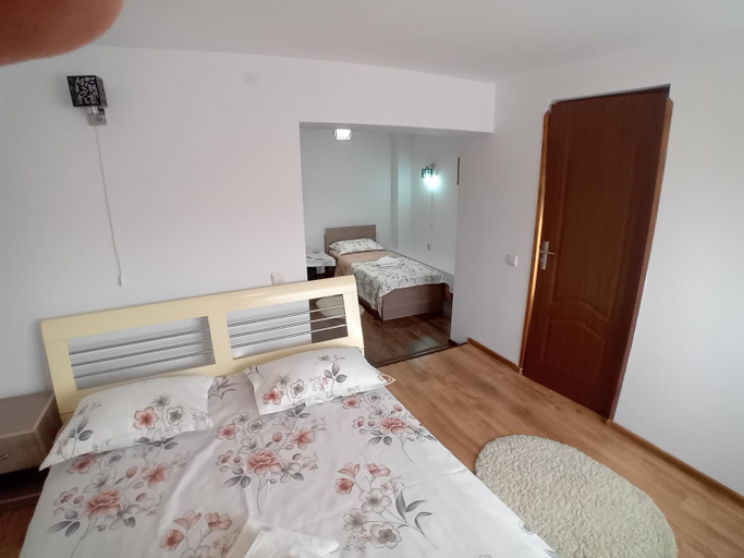 Others 4, Pensiunea Dimitrie, Manastirea Humorului