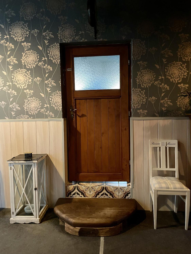 Others 4, Steinhaus Hof, Leer