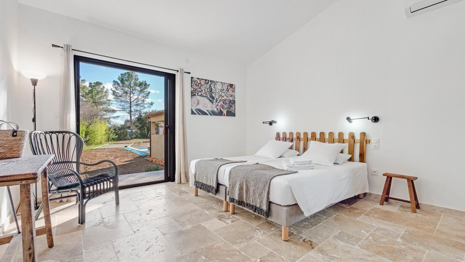 Bedroom 2, Les maisons de loup a loup, Var