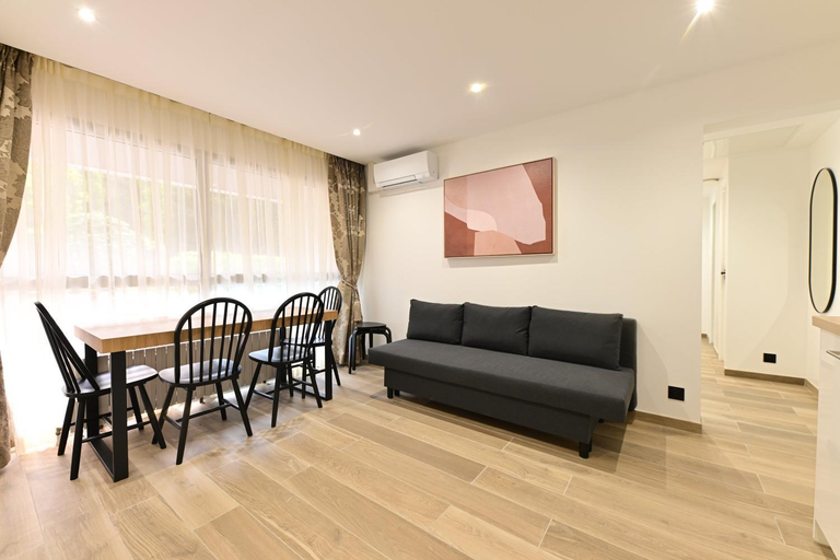 Others 4, Appartement Climatise Porte Versailles, Paris