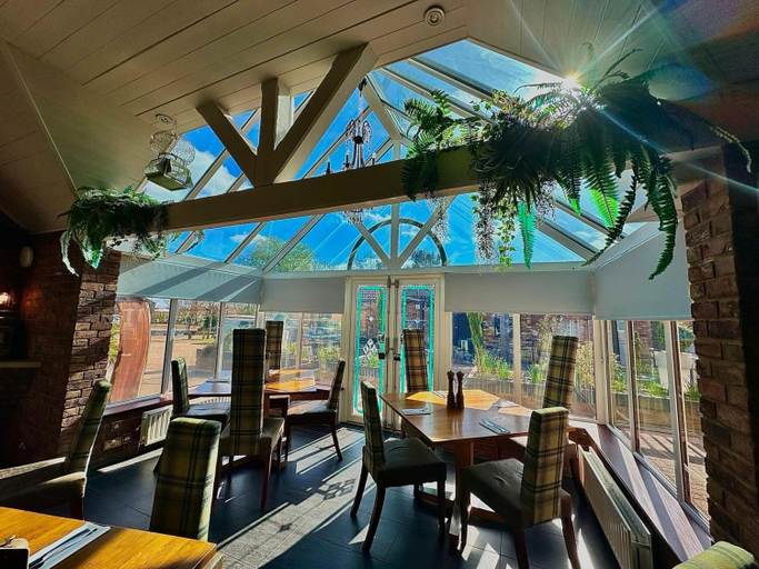Food & Drinks 5, Brackenborough Lakes Resort, Lincolnshire
