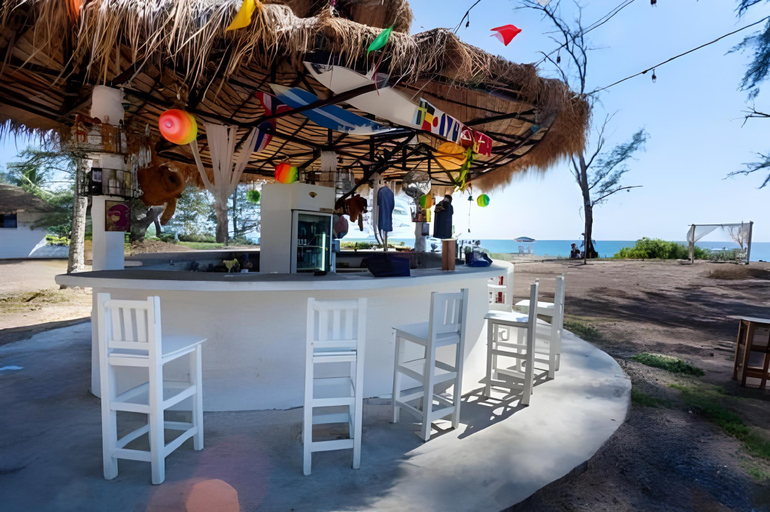 Food & Drinks 5, Micky Monkey Beach Hotel Phuket Maikhao Thailand, Phuket Island