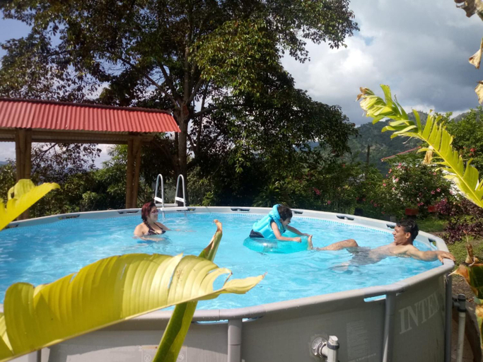 Sport & Beauty, Hospedaje las margaritas, Tena