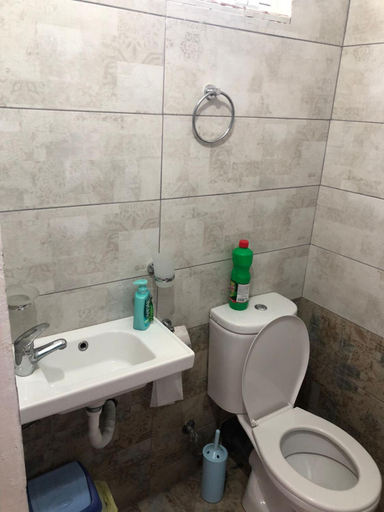 Bathroom 4, Monas Guesthouse, Sarandës