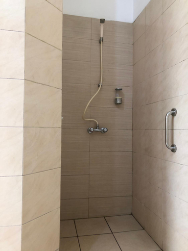 Bathroom 3, De Riau Guesthouse, Bandung